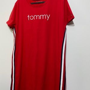 Tommy red dress